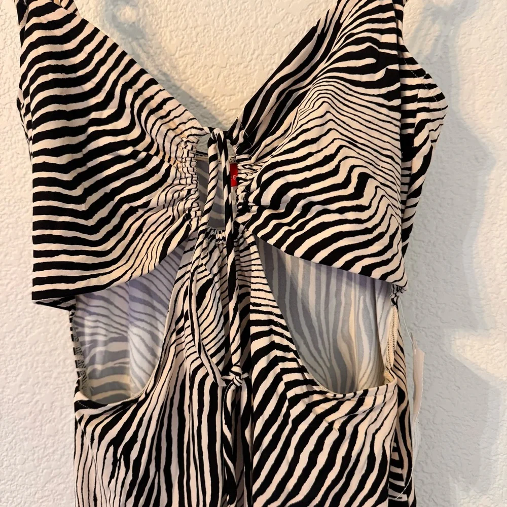 Red Carter High Contrast Tie-Front Side-Cutout Swimsuit Cover-Up Dress NWT Small